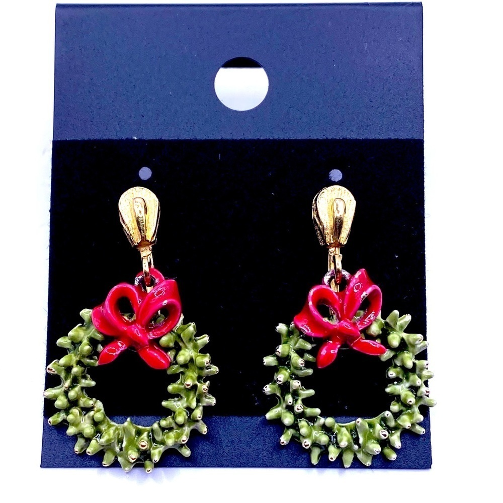 𝅺VINTAGE ART signed Clip On Earrings